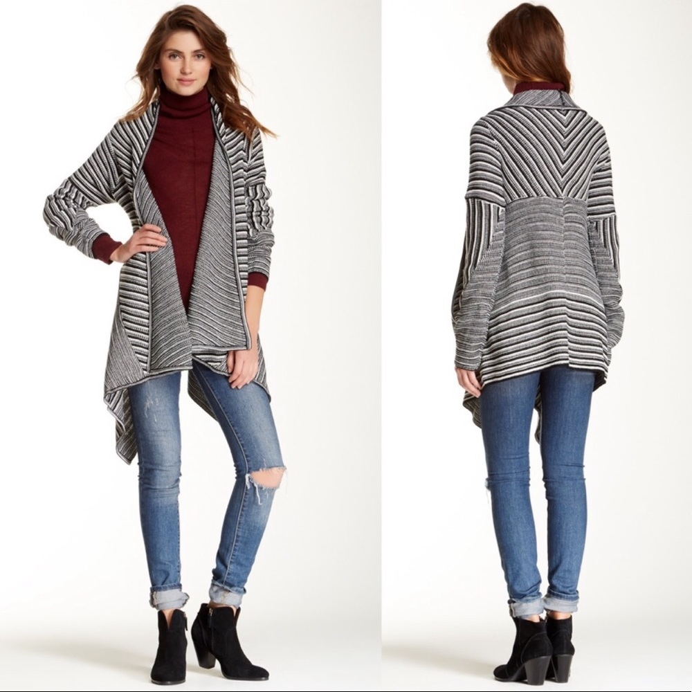 BB Dakota Open Front Cardigan Striped Flow Large